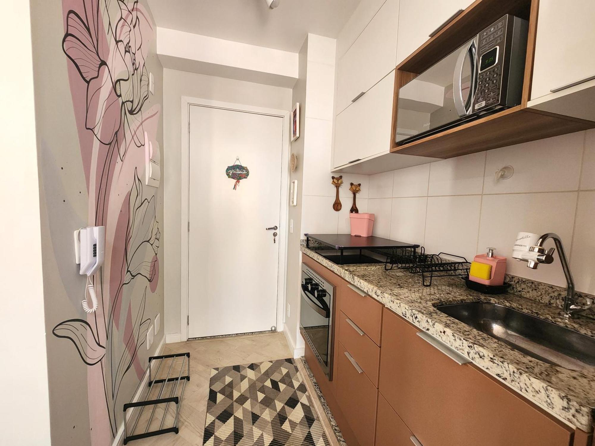 Completo Em Pinheiros Proximo Ao Metro Oscar Freire Apartment