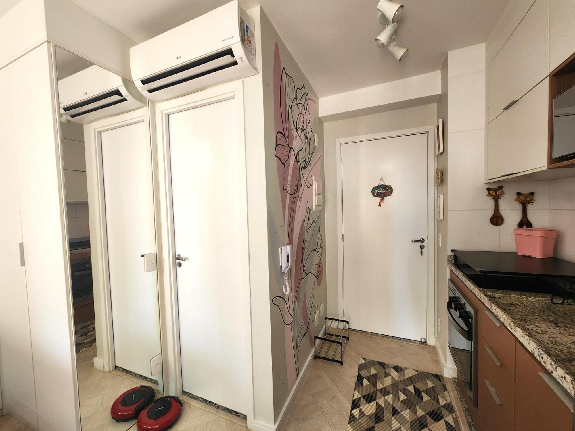 Completo Em Pinheiros Proximo Ao Metro Oscar Freire Apartment